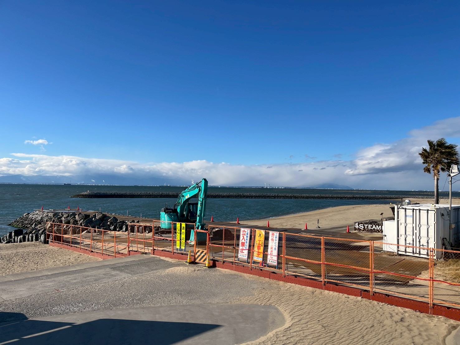 突堤延長工事に伴うビーチ北側およびビーチBBQ利用不可期間について